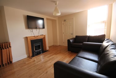 6 bed house, Doncaster Road, Sandyford, Newcastle, NE21RB - Image 2